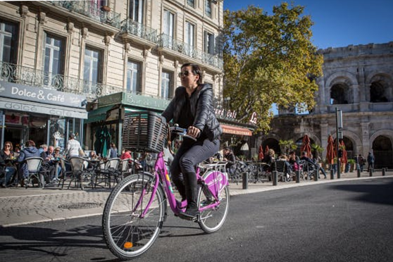 Which degradation service to contact in Nîmes?